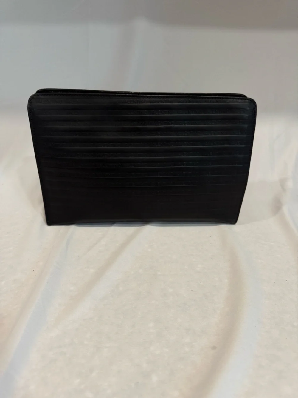 Authentic Vintage Valentino Black Leather Toiletry Bag with Gold V Accent - Picture 3 of 15